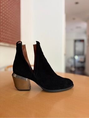 JEFFERY CAMPBELL Suede split Ankle Boots in Black Size 9